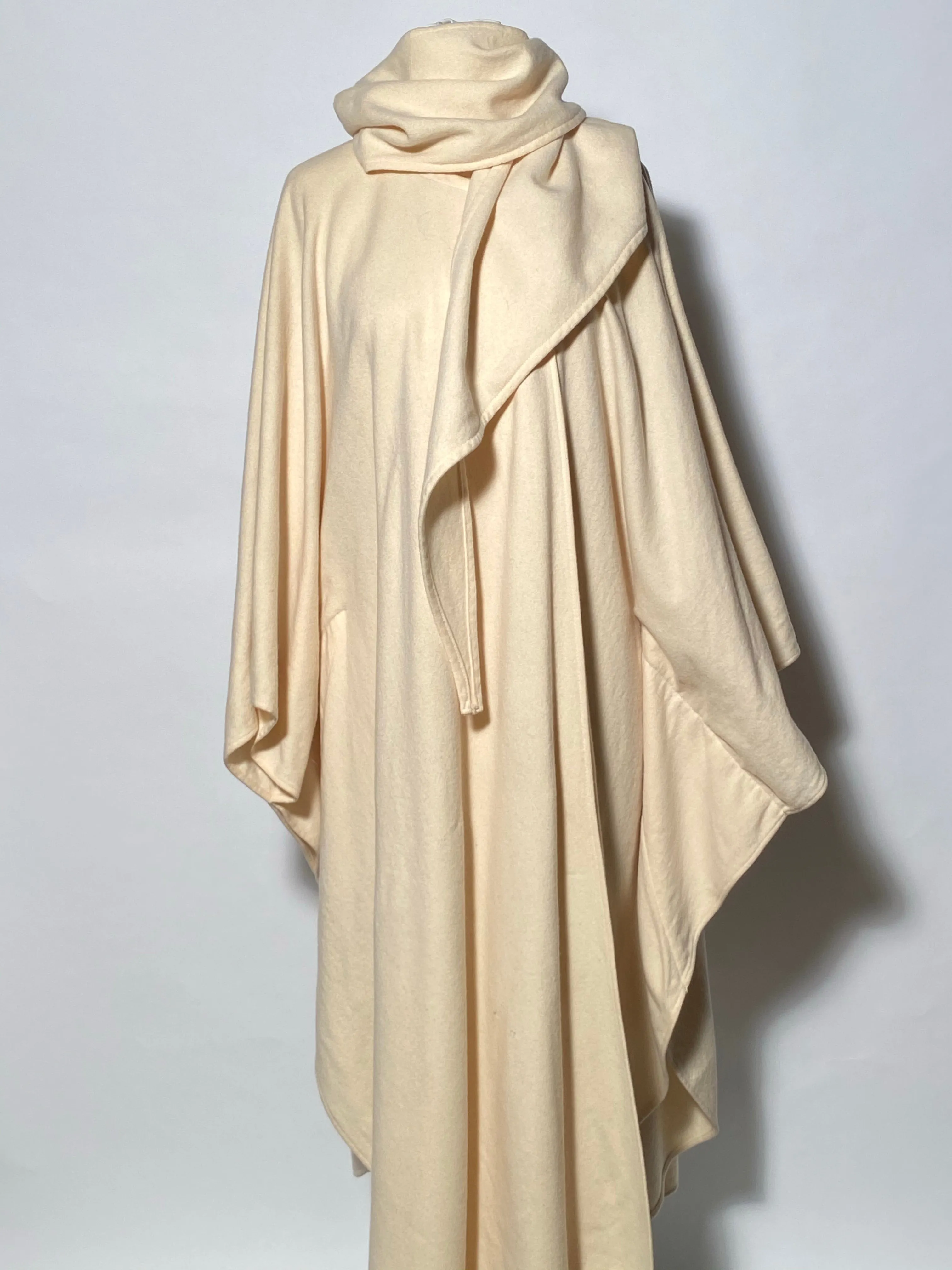 1970s Spring Virgin Wool Hooded Cream Poncho Cape By Also Gordon