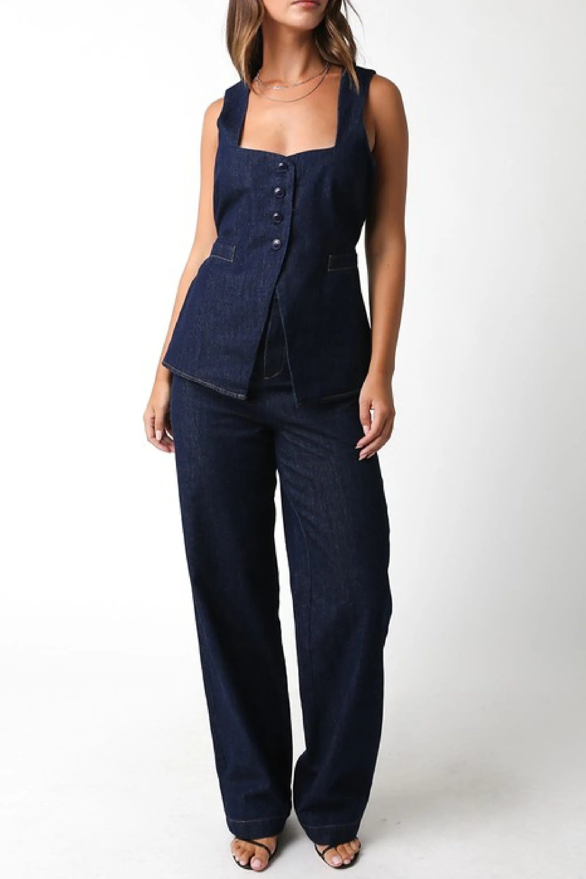Leanna Sleeveless Partial Button Down Denim Top Dark Wash