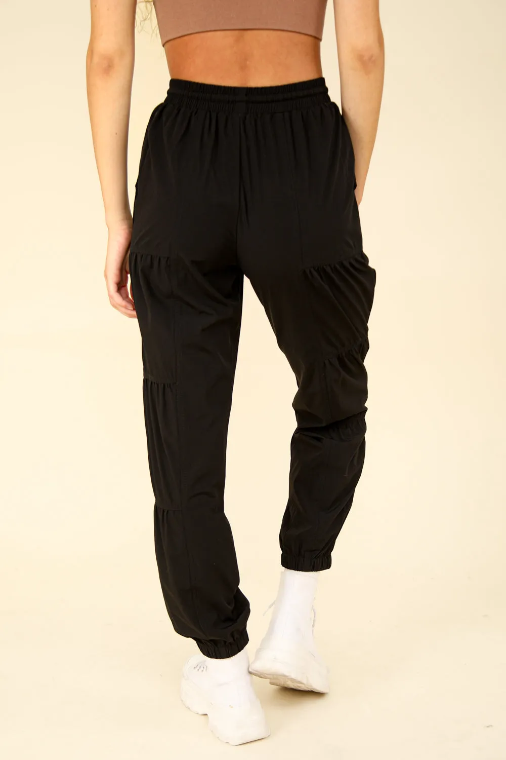 Running Errands Black Active Set