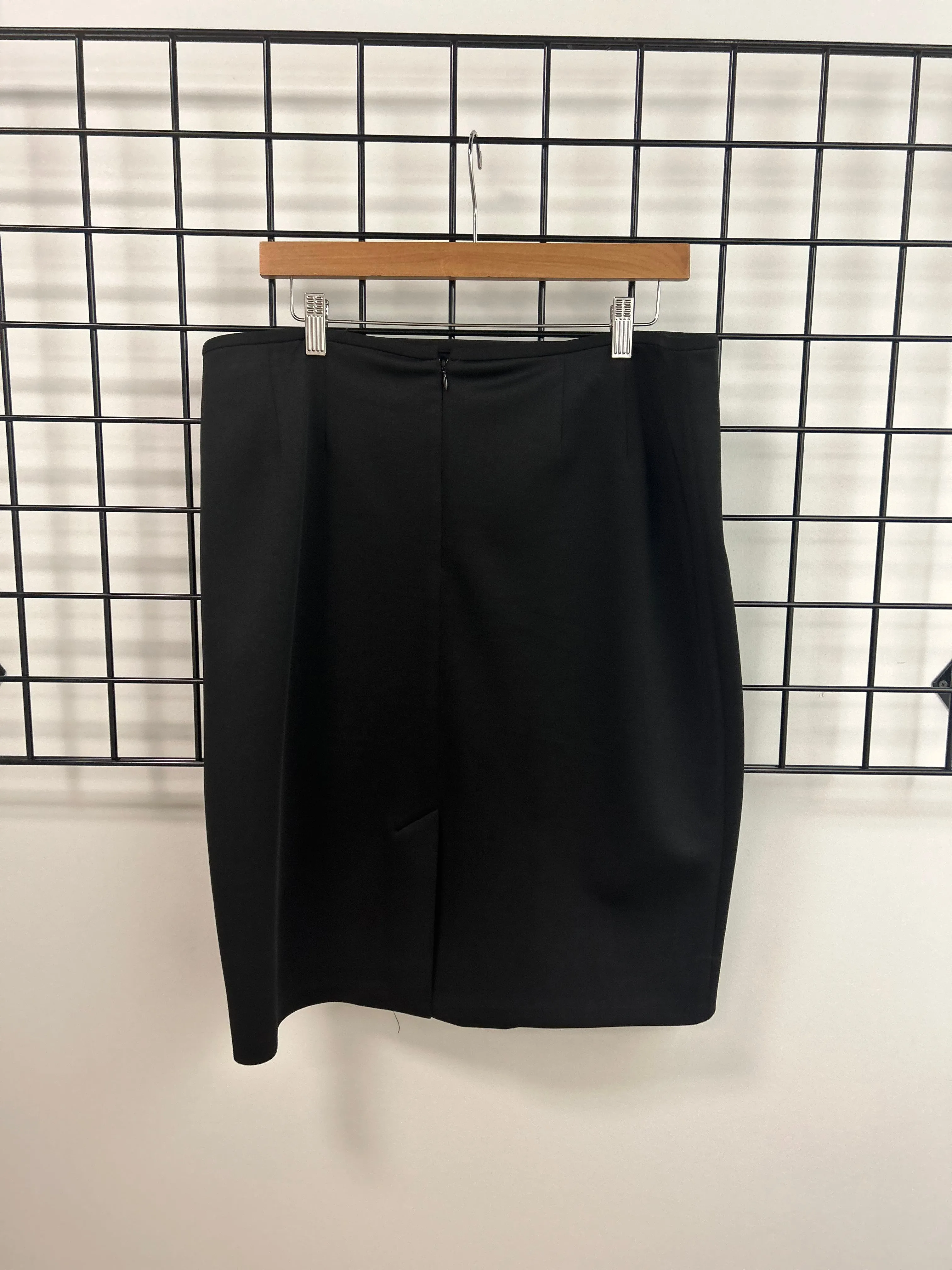 Size 14 Black Leopard Pencil Skirt