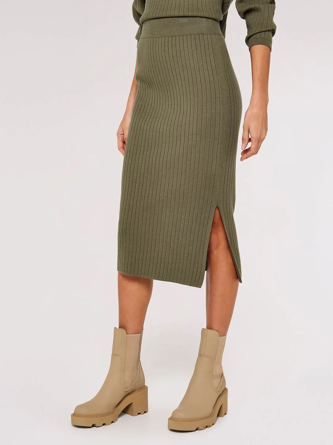 Vertical Rib Side Split Skirt