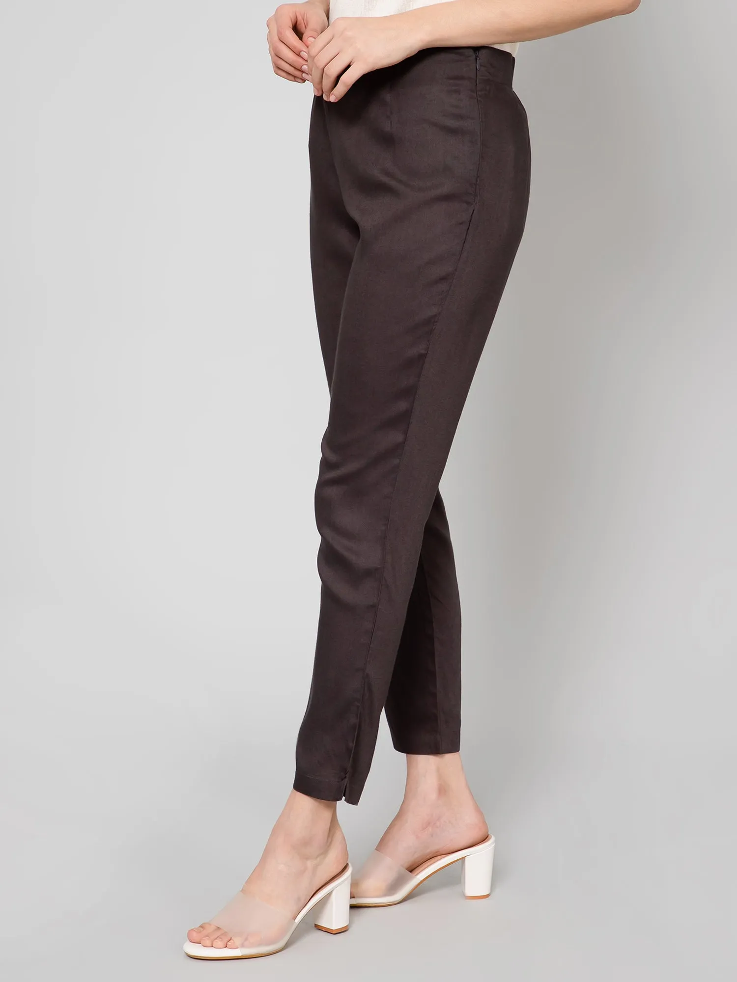 Women's   Grey   Flat Front Mid rise Pants