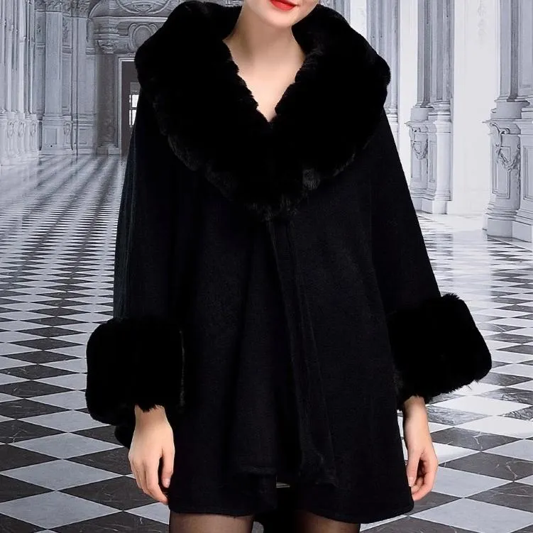 Women's Winter Thick Loose Poncho With Faux Rabbit Fur